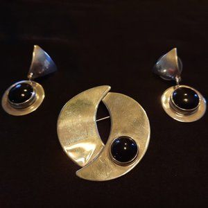 Karen Joyce silver/onyx earrings and pin set